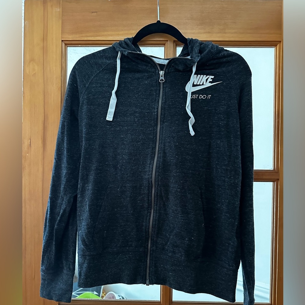 nike hoodie
